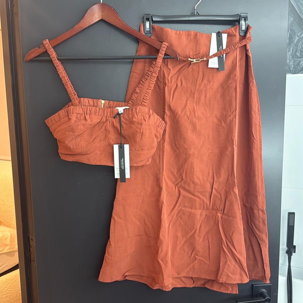 WHOWHATWEAR crop top